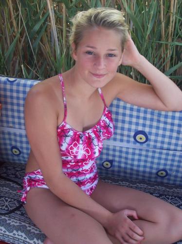 Find Ellen Raymond Phone Number, Location, Email, and more on Intelius