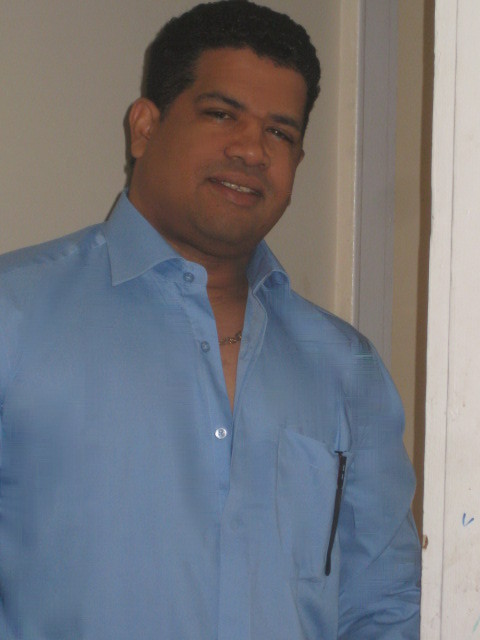 Find Roberto Sanchez Phone Number, Location, Email, and more on Intelius